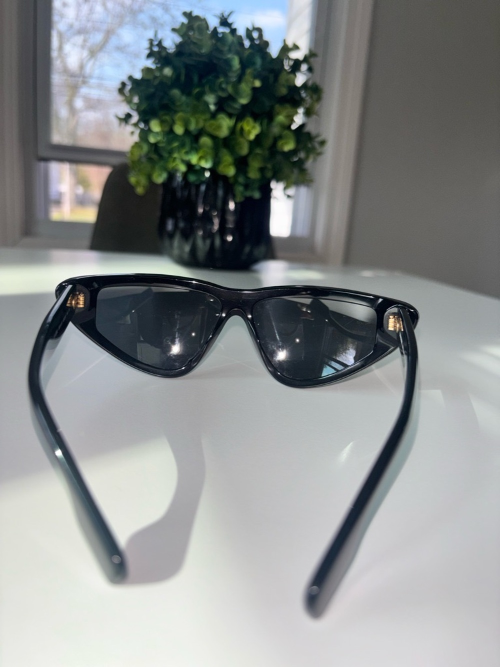 Burberry Black Cat-Eye Sunglasses with Dark Lenses - Picture 7 of 10